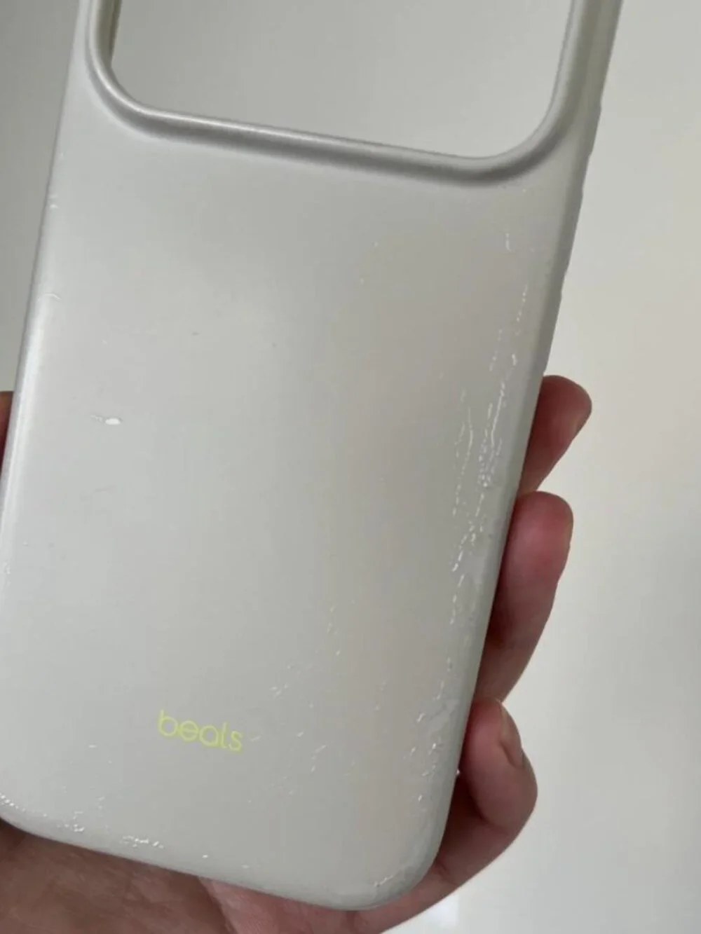 Apple iPhone 17 Pro Light Grey Beats Case